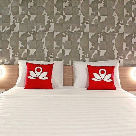Zen Premium Sampoerna Strategic Square Hotel Jakarta Ngoại thất bức ảnh