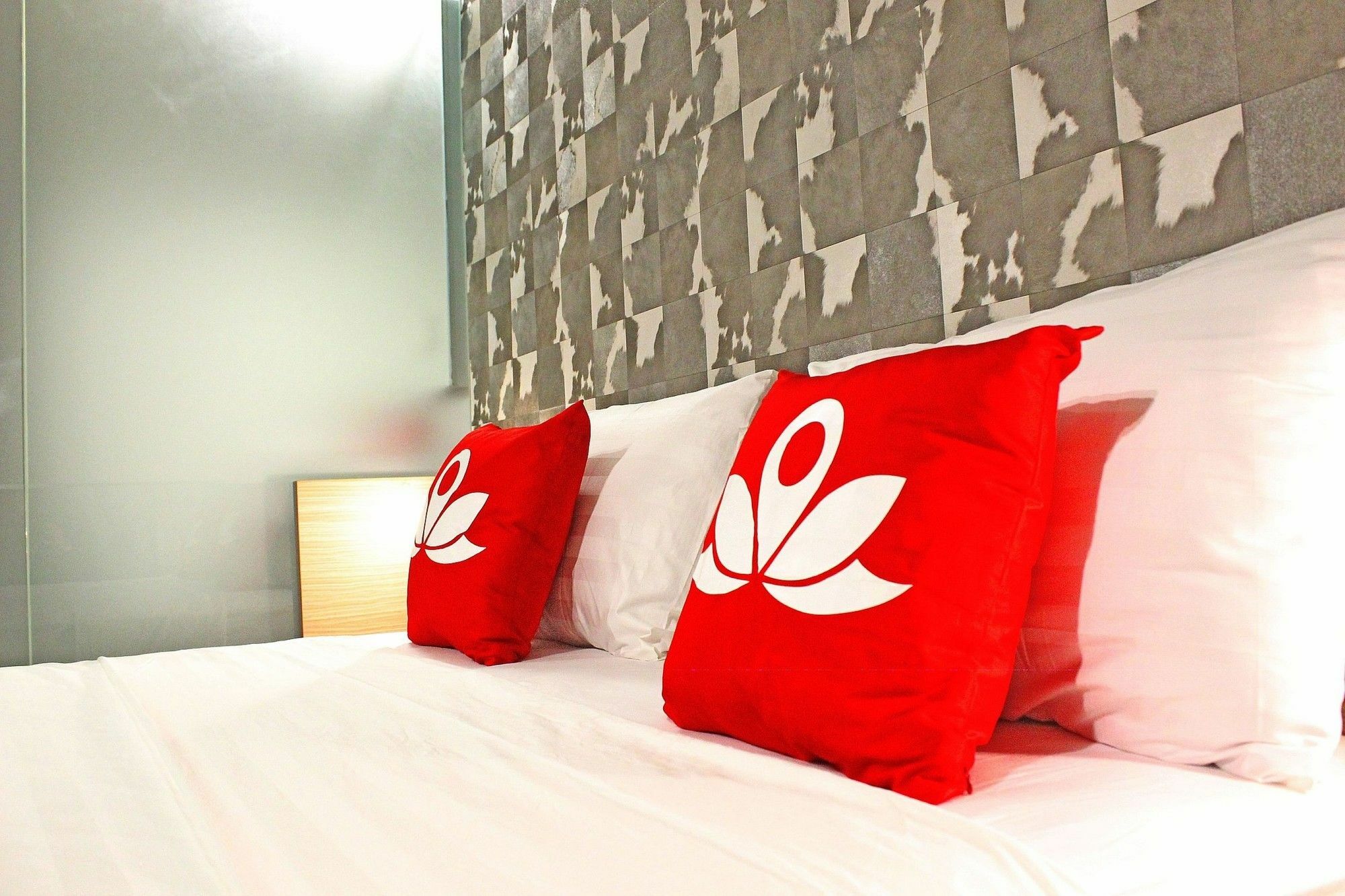 Zen Premium Sampoerna Strategic Square Hotel Jakarta Ngoại thất bức ảnh