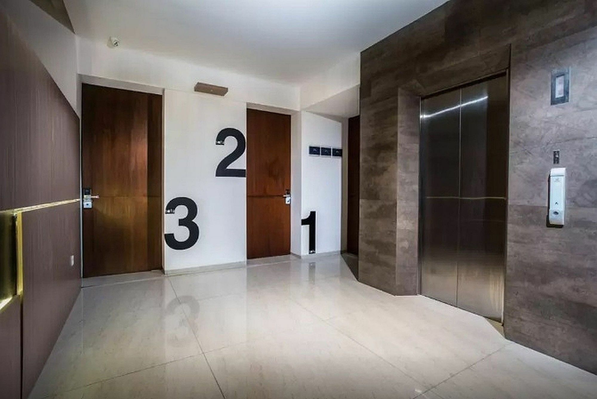 Zen Premium Sampoerna Strategic Square Hotel Jakarta Ngoại thất bức ảnh