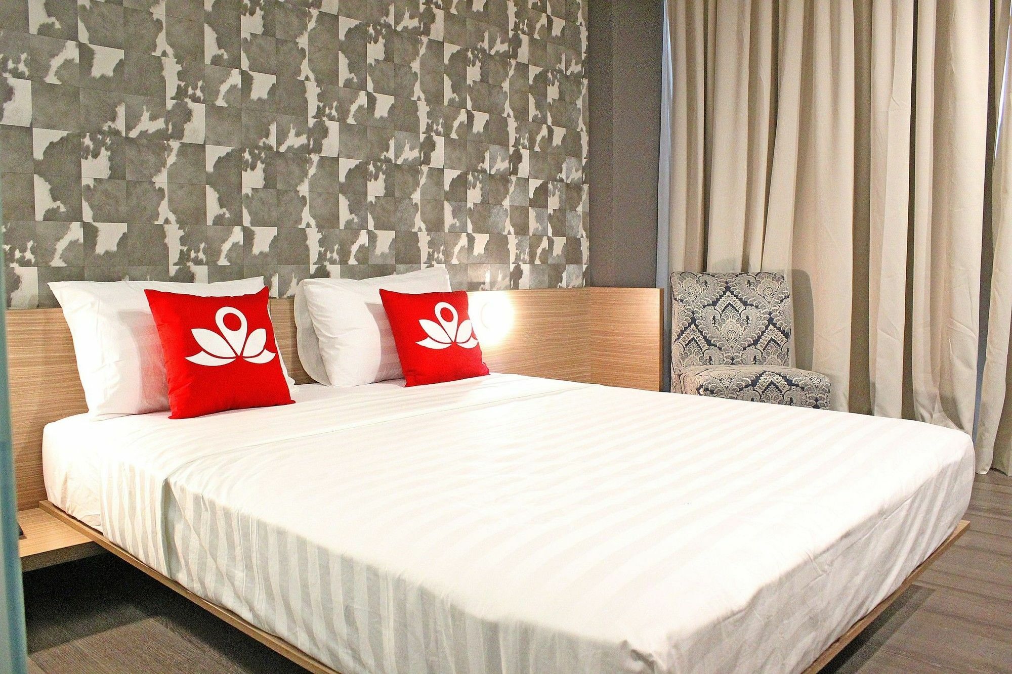Zen Premium Sampoerna Strategic Square Hotel Jakarta Ngoại thất bức ảnh